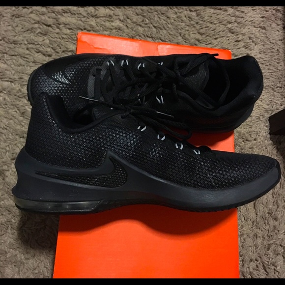 Nike Air max infuriate low - Picture 2 of 3